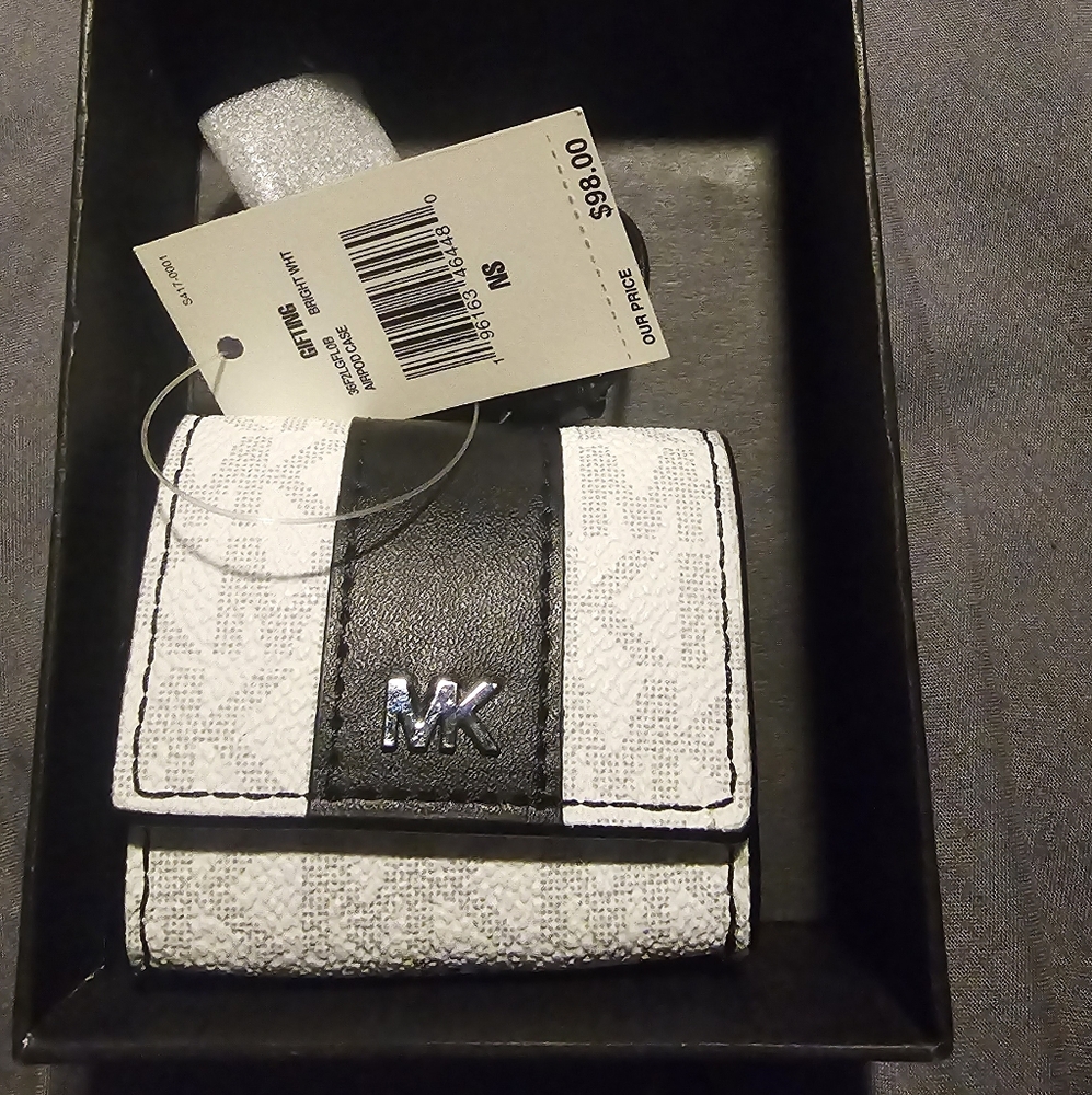 MK airpod case